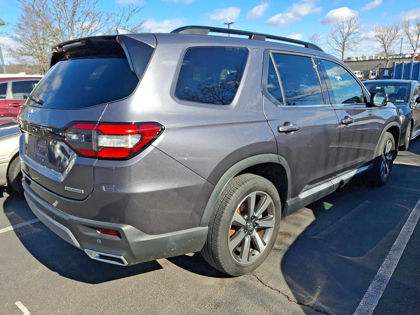 2023 Honda Pilot Touring AWD
