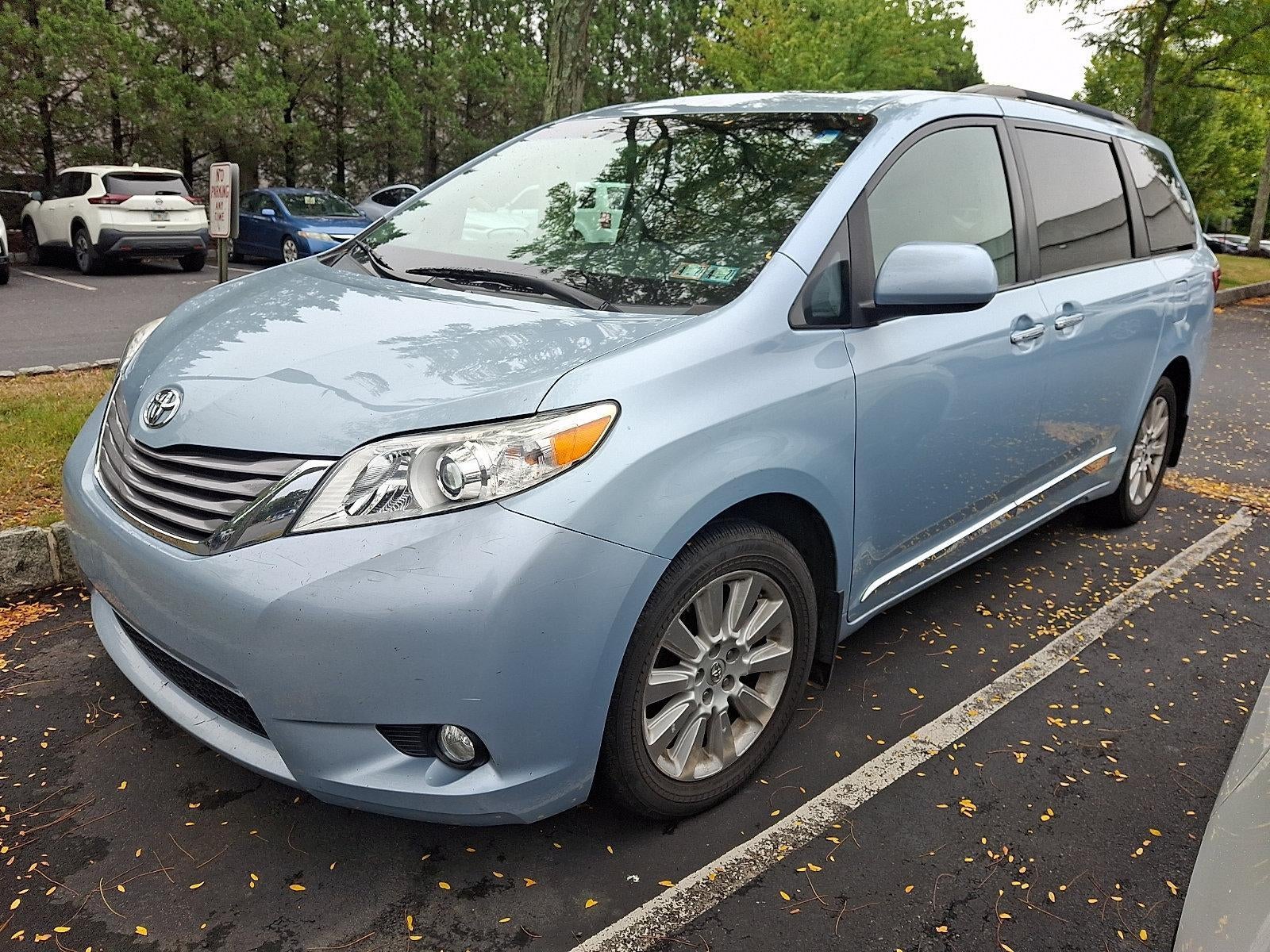 2015 Toyota Sienna 5dr 7-Pass Van XLE AWD (Natl)