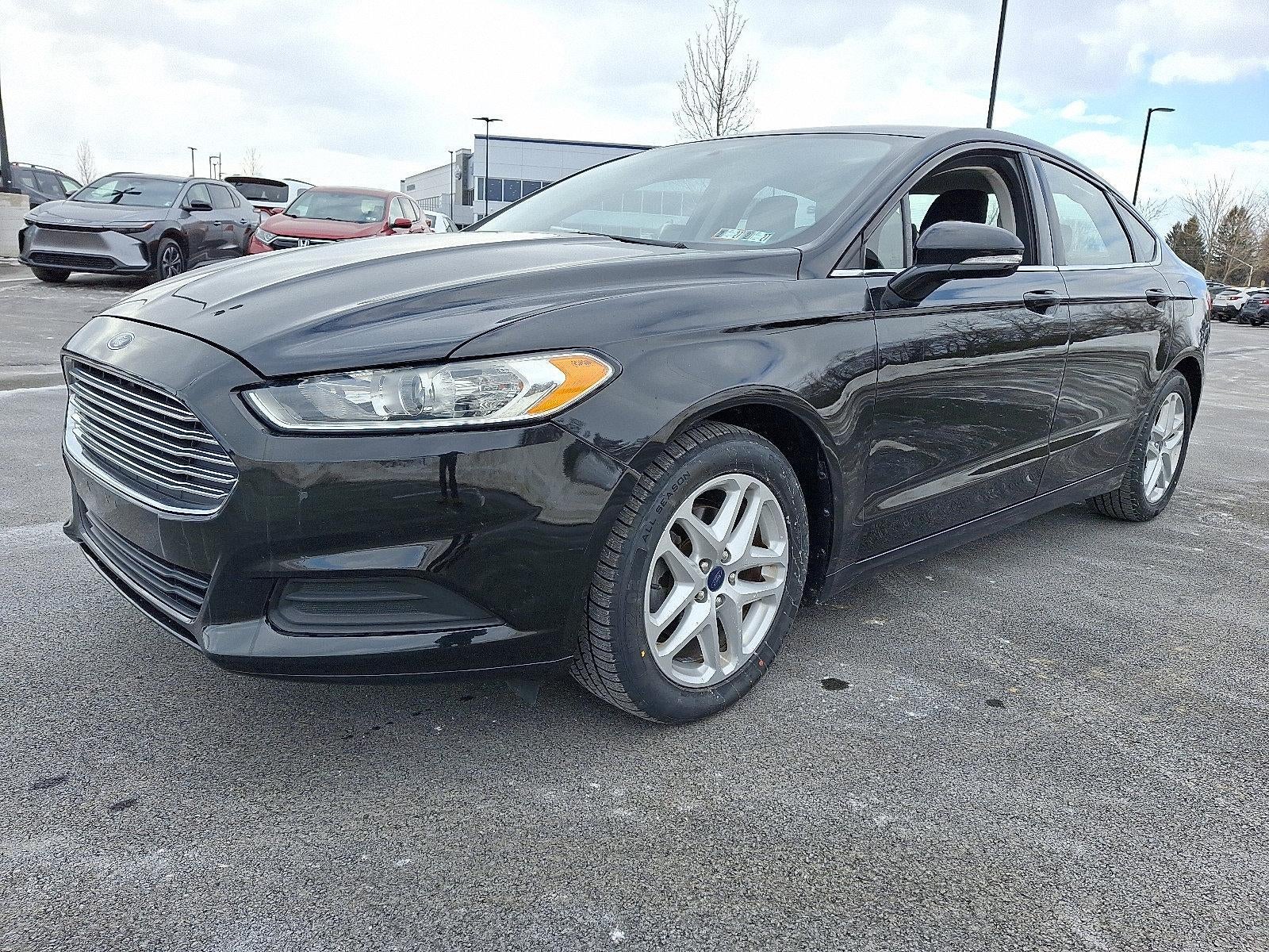 2014 Ford Fusion 4dr Sdn SE FWD