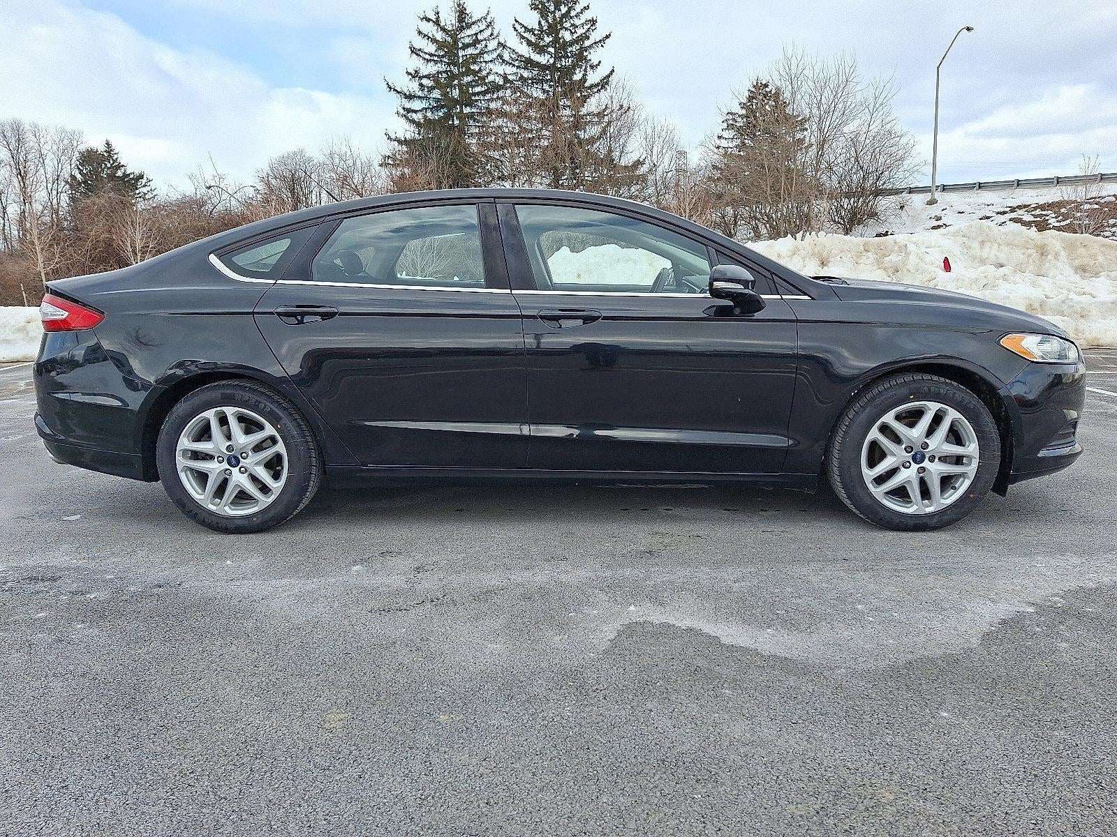 2014 Ford Fusion 4dr Sdn SE FWD