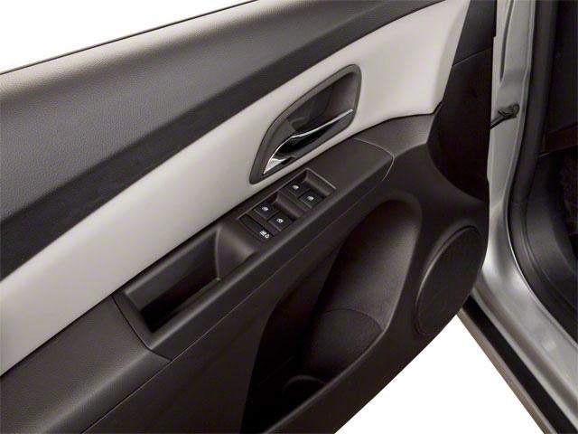 2011 Chevrolet Cruze Sedan 1FL