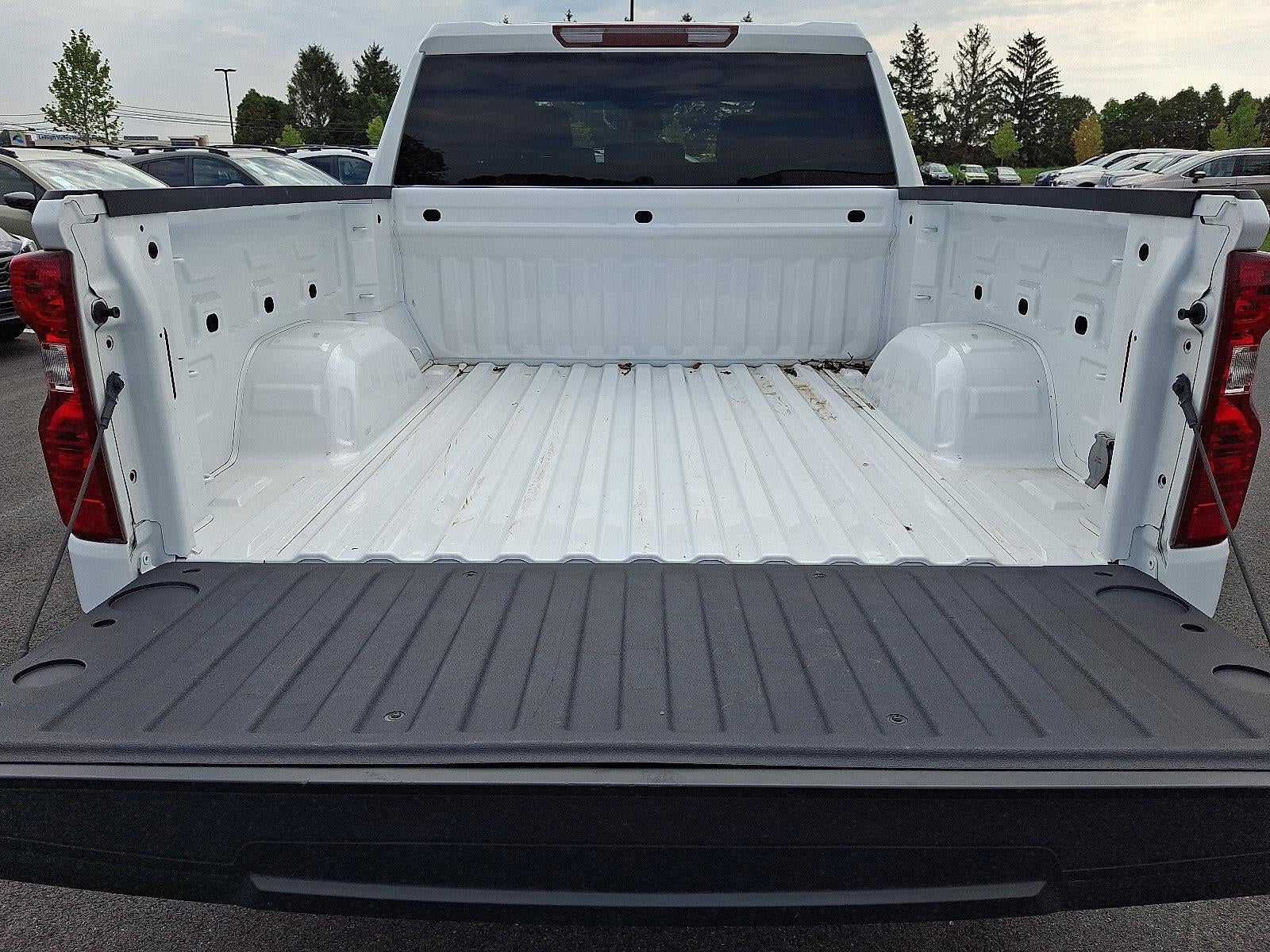 2023 Chevrolet Silverado 1500 Crew Cab Short Box 4-Wheel Drive Custom