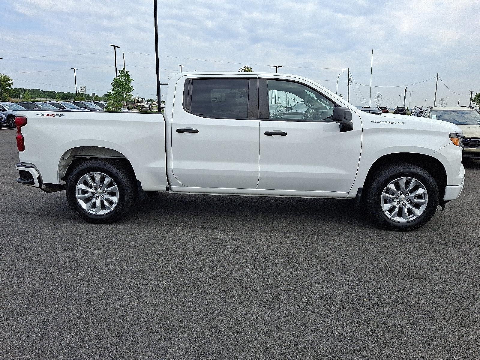 2023 Chevrolet Silverado 1500 Crew Cab Short Box 4-Wheel Drive Custom