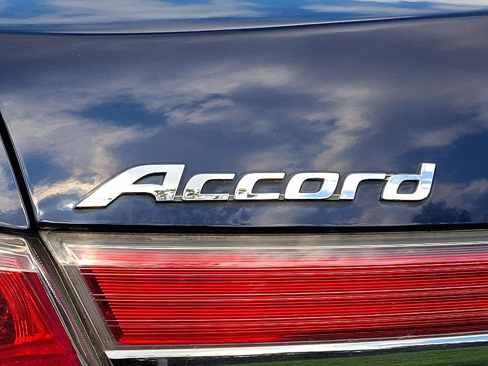 2011 Honda Accord Sedan EX-L V6 Automatic with Navigation