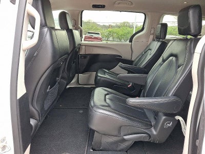2023 Chrysler Pacifica Touring L FWD