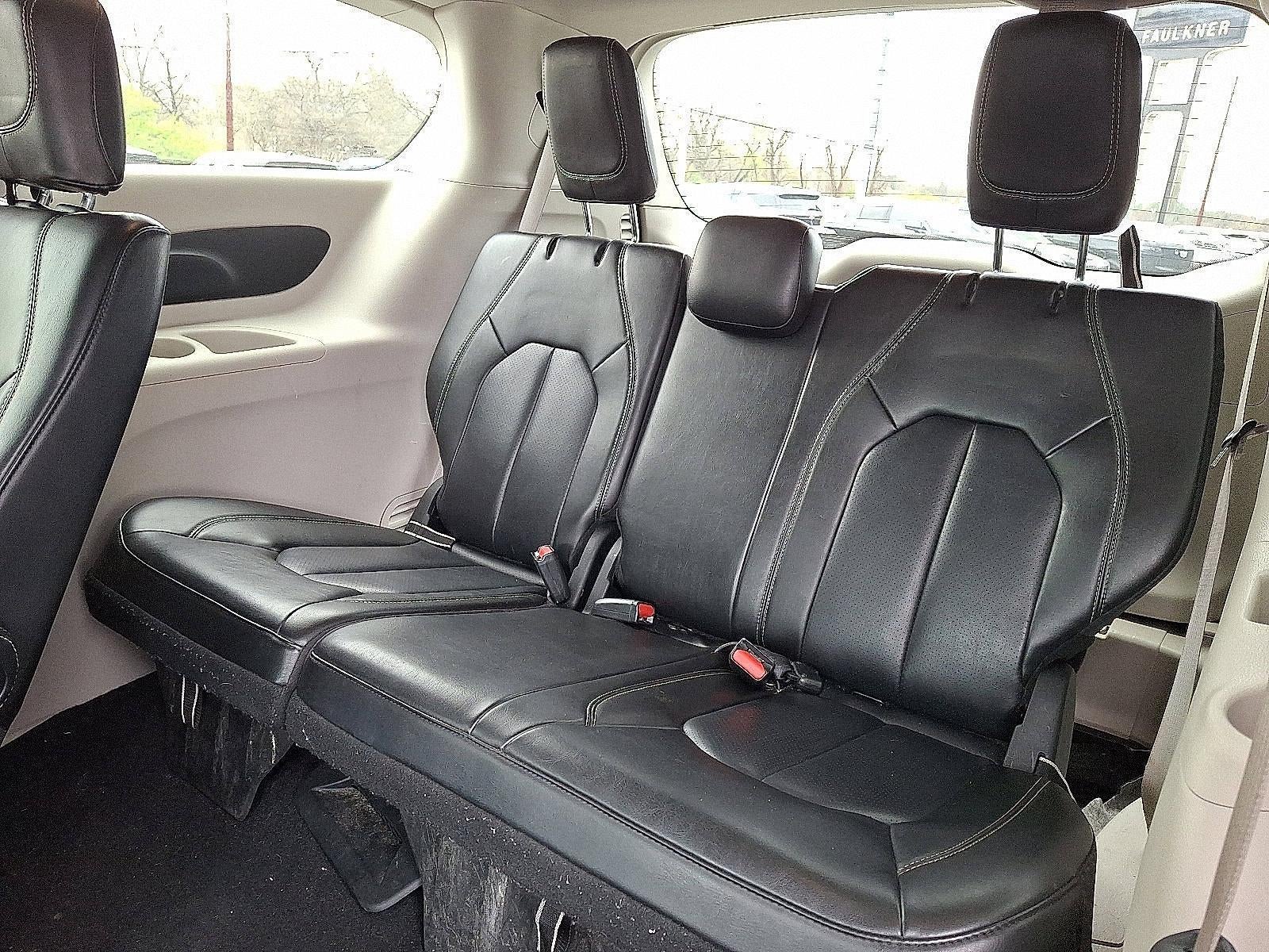 2023 Chrysler Pacifica Touring L FWD