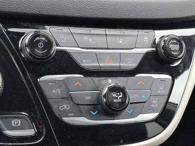 2023 Chrysler Pacifica Touring L FWD