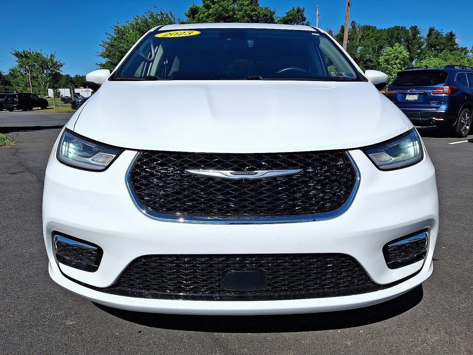 2023 Chrysler Pacifica Touring L FWD