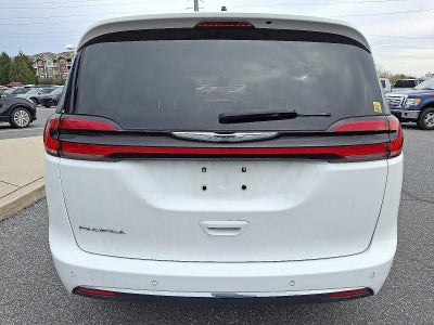 2023 Chrysler Pacifica Touring L FWD