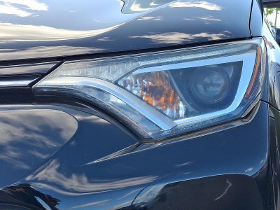 2017 Toyota RAV4 LE AWD (Natl)