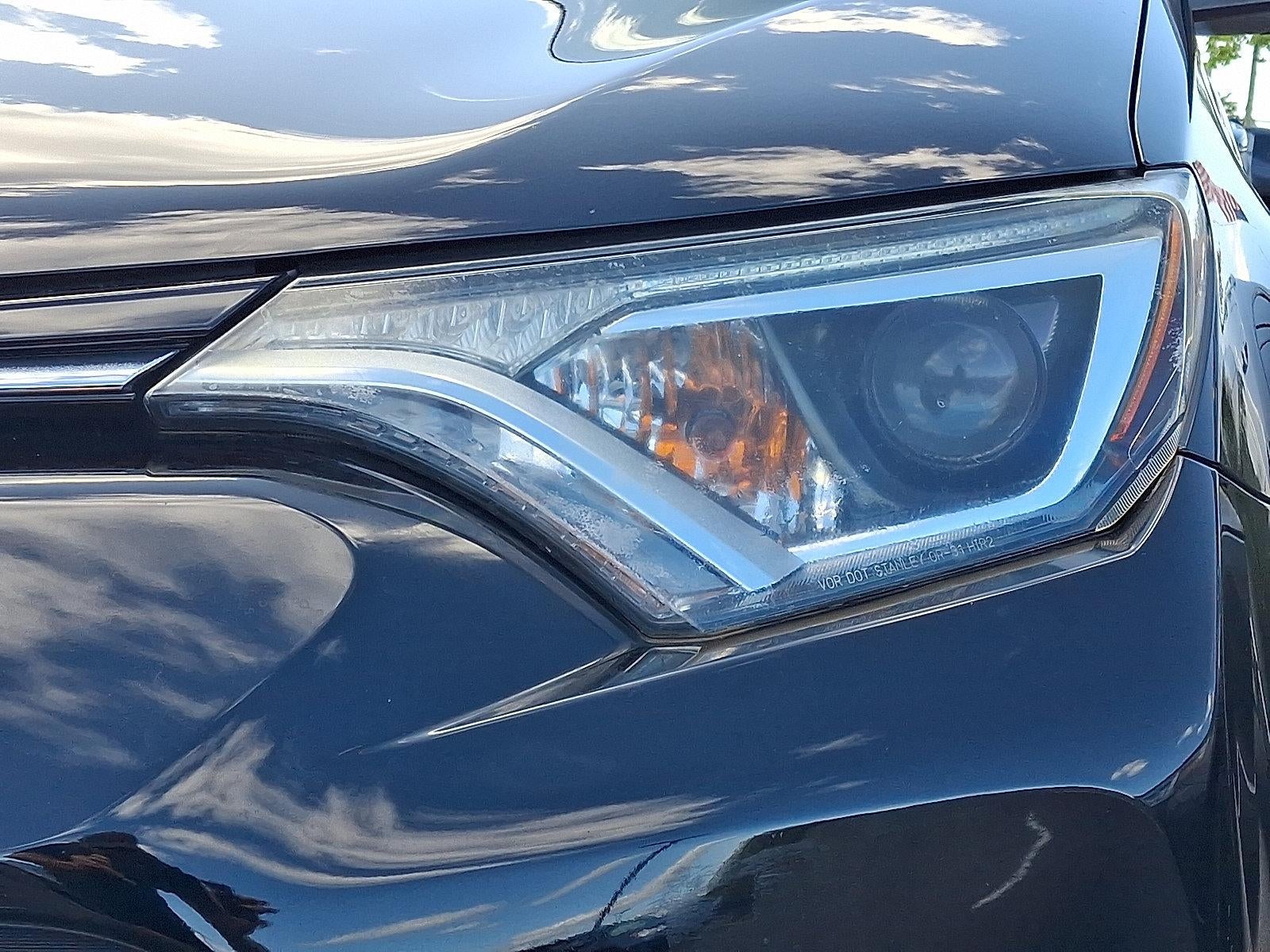 2017 Toyota RAV4 LE AWD (Natl)