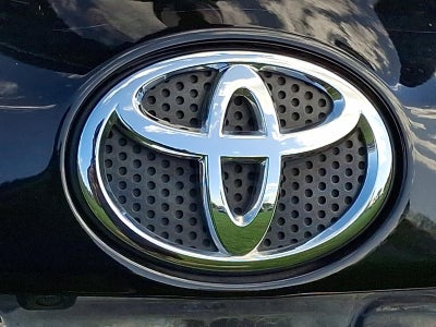 2017 Toyota RAV4 LE AWD (Natl)