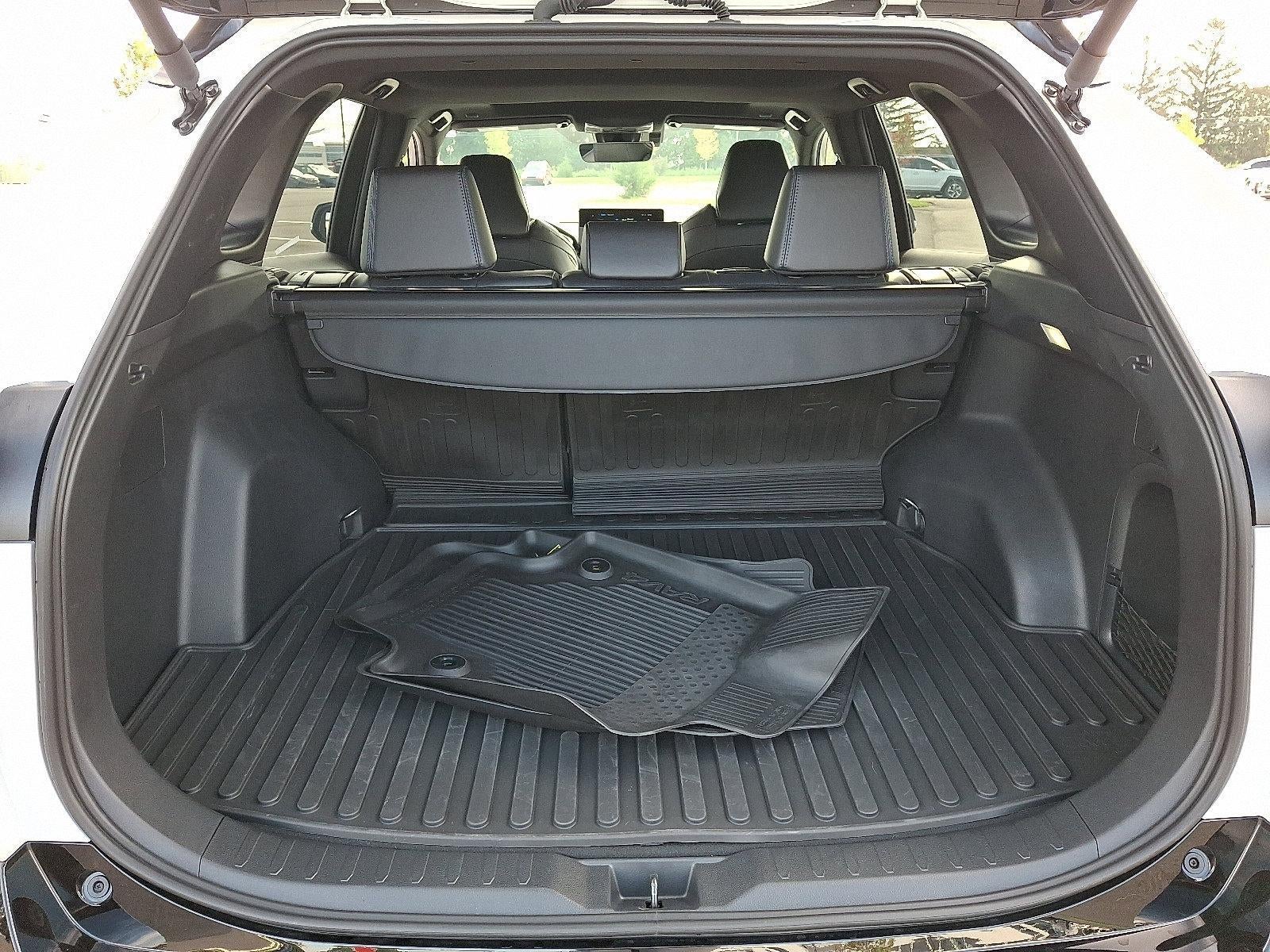 2025 Toyota RAV4 Hybrid XSE AWD (Natl)