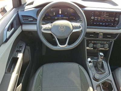 2024 Volkswagen Taos SE 4MOTION