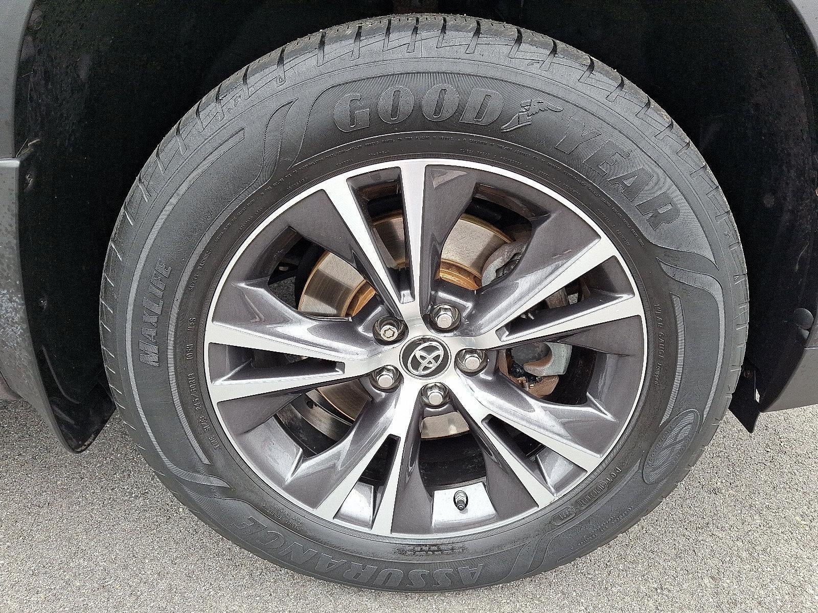 2018 Toyota Highlander LE V6 AWD (SE)