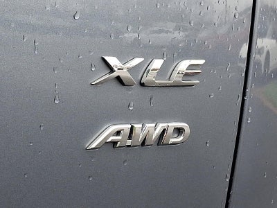 2024 Toyota Corolla Cross XLE 4WD (Natl)