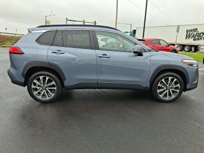2024 Toyota Corolla Cross XLE 4WD (Natl)