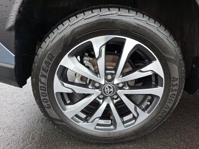 2024 Toyota Corolla Cross XLE 4WD (Natl)