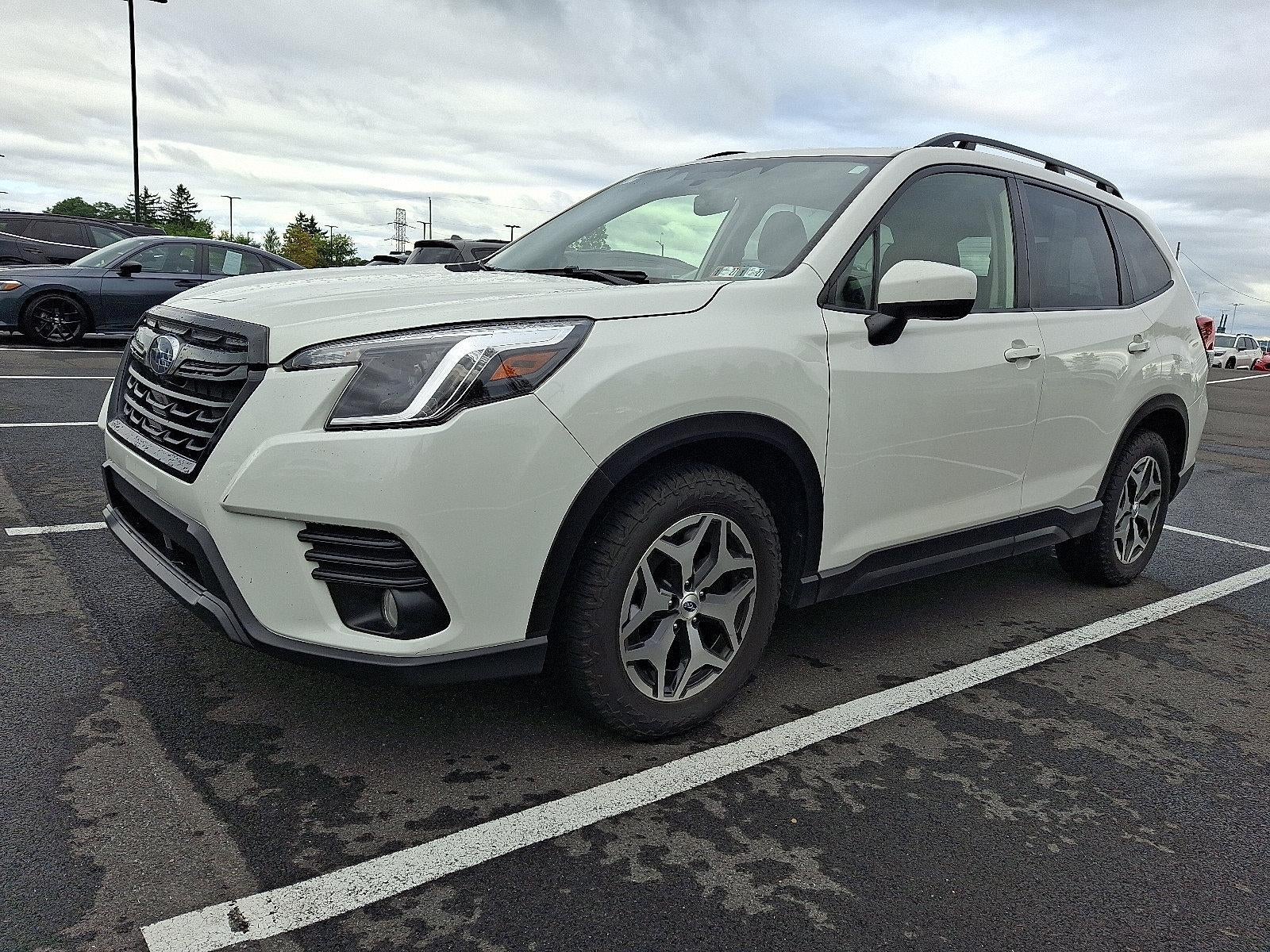 2023 Subaru Forester Premium CVT
