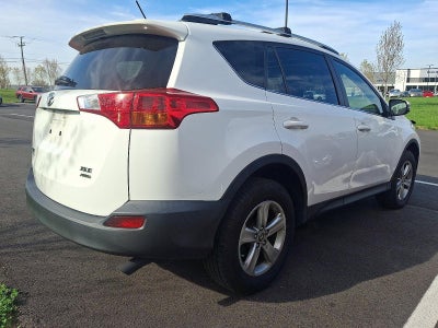 2015 Toyota RAV4 AWD 4dr XLE (Natl)