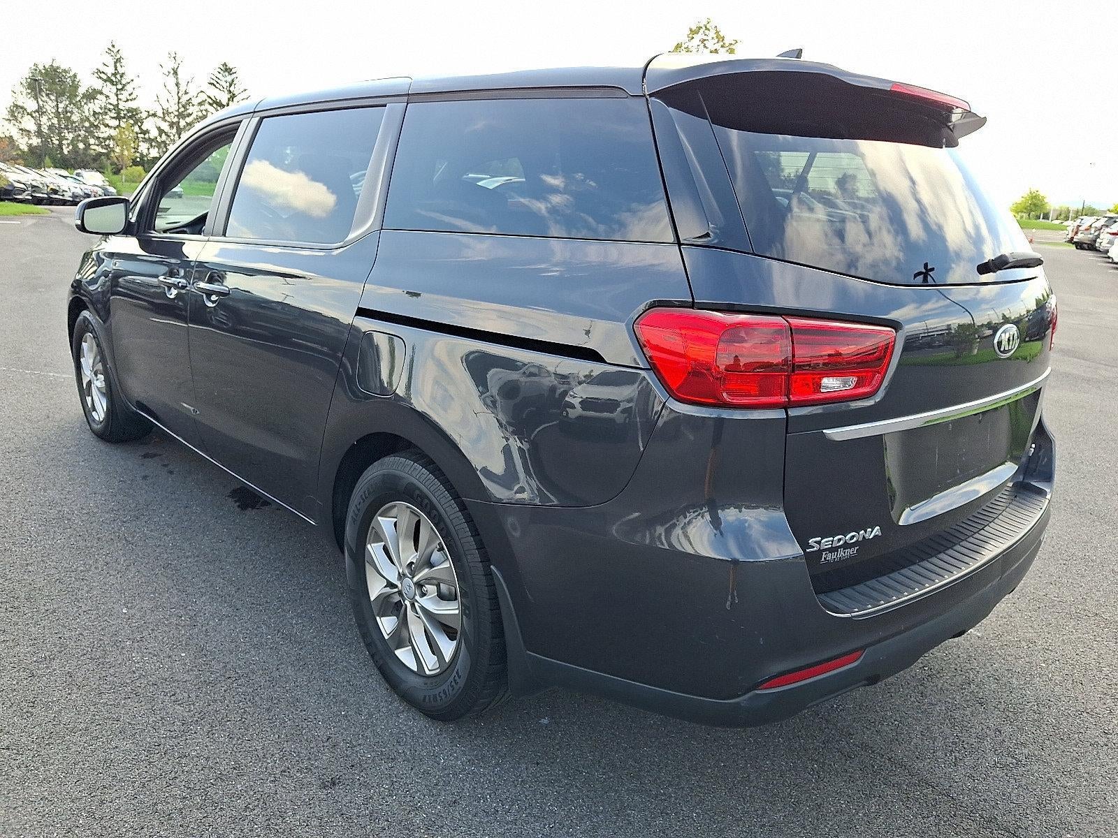 2019 Kia Sedona LX FWD