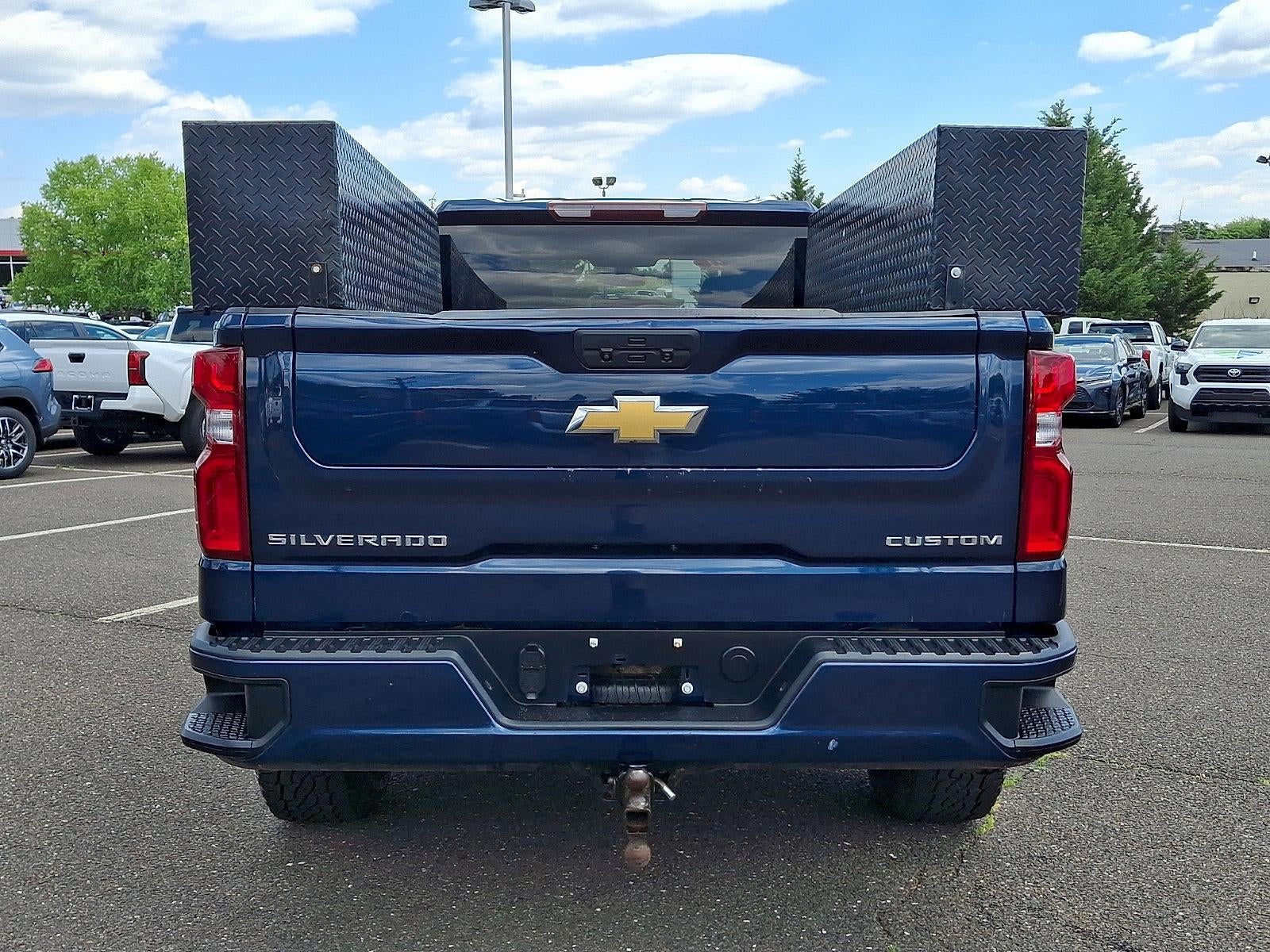 2021 Chevrolet Silverado 1500 Double Cab Standard Box 4-Wheel Drive Custom