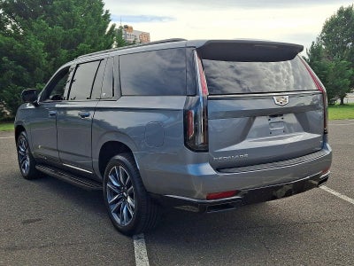 2022 Cadillac Escalade ESV 4WD Sport