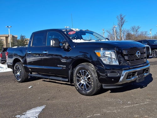 2021 Nissan Titan 4x4 Crew Cab SV