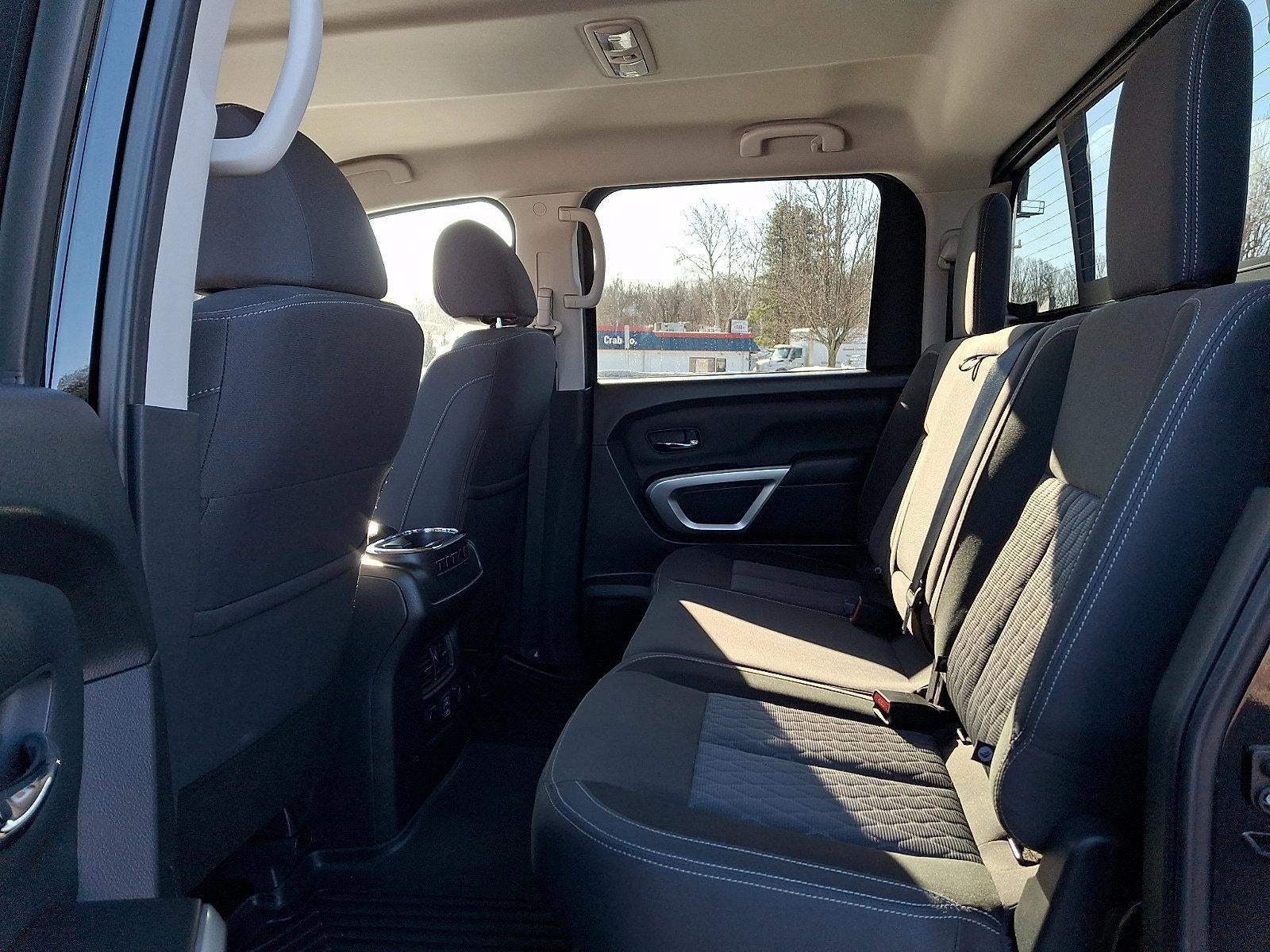 2021 Nissan Titan 4x4 Crew Cab SV