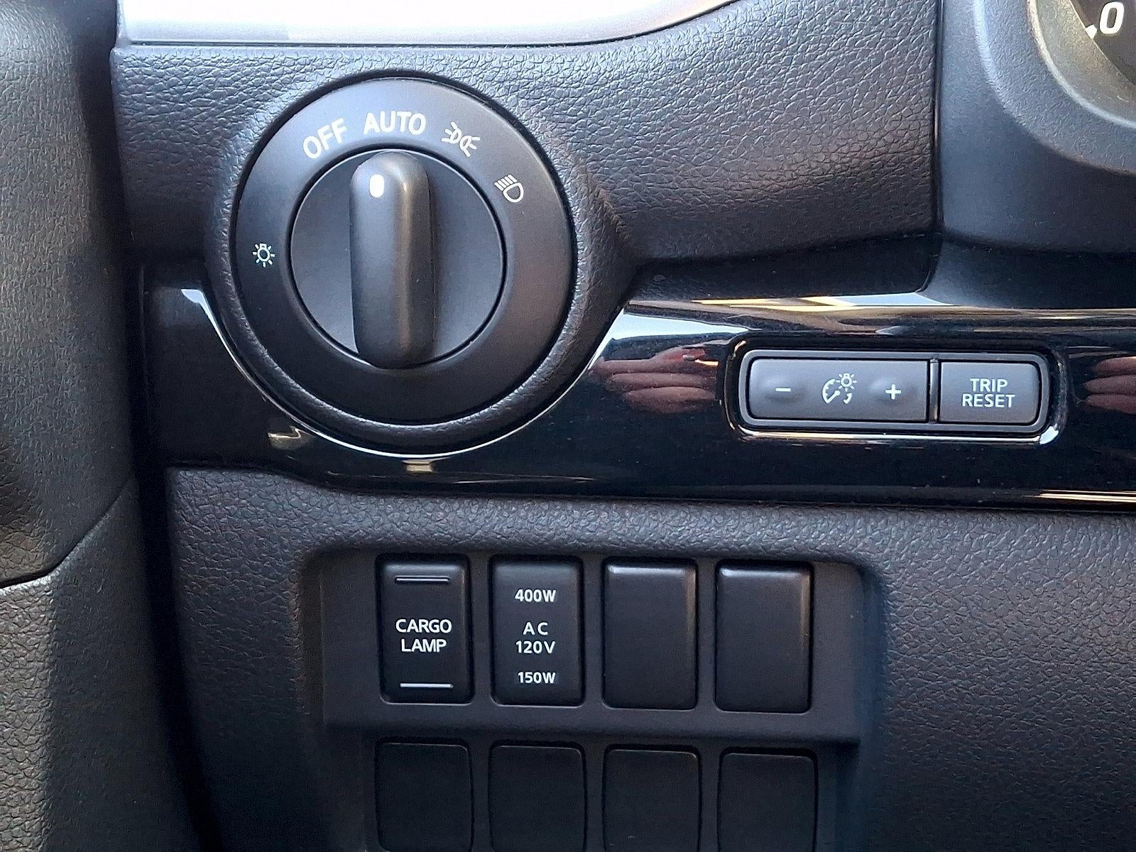 2021 Nissan Titan 4x4 Crew Cab SV