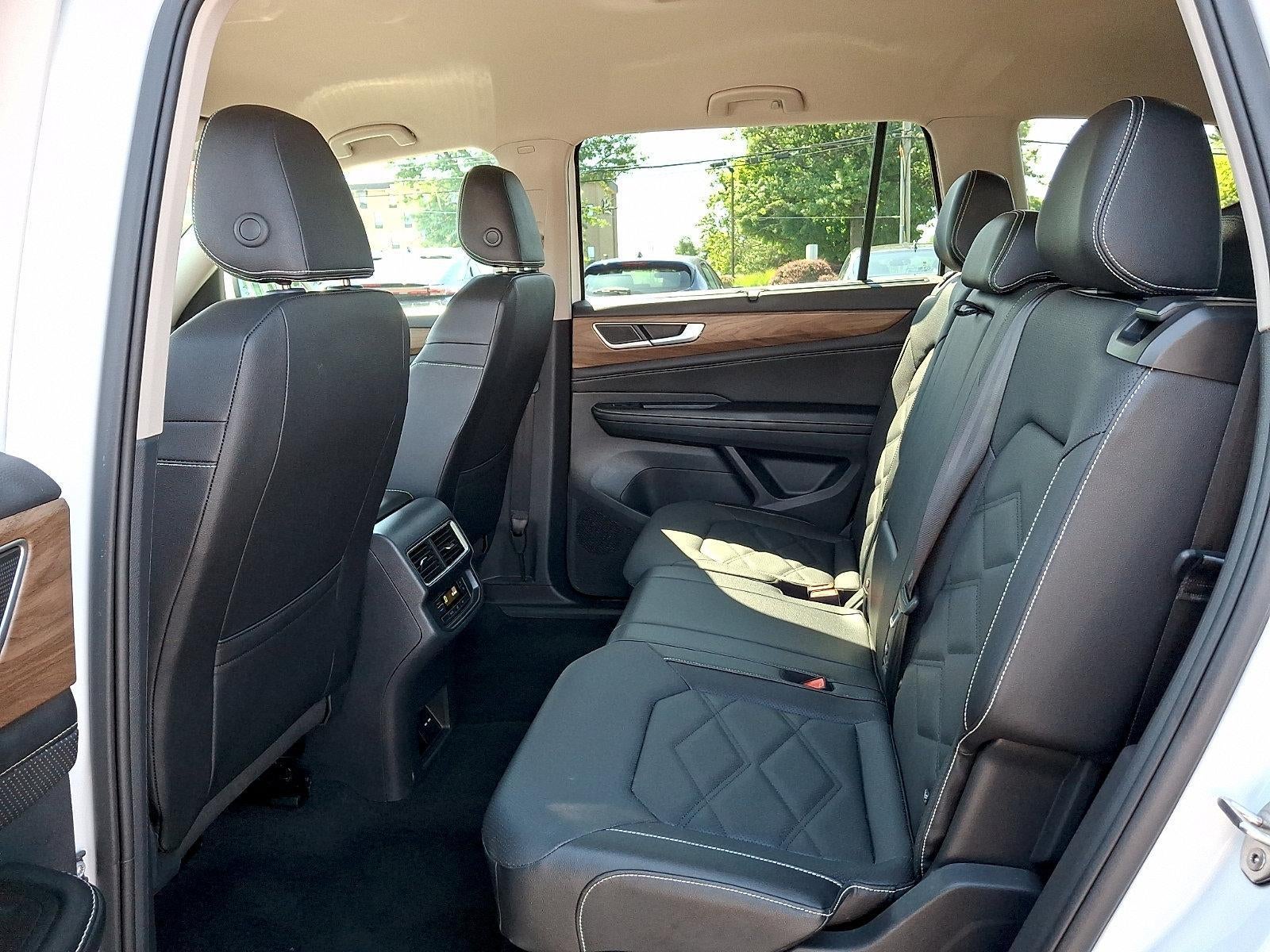 2025 Volkswagen Atlas 2.0T SE w/Technology 4MOTION