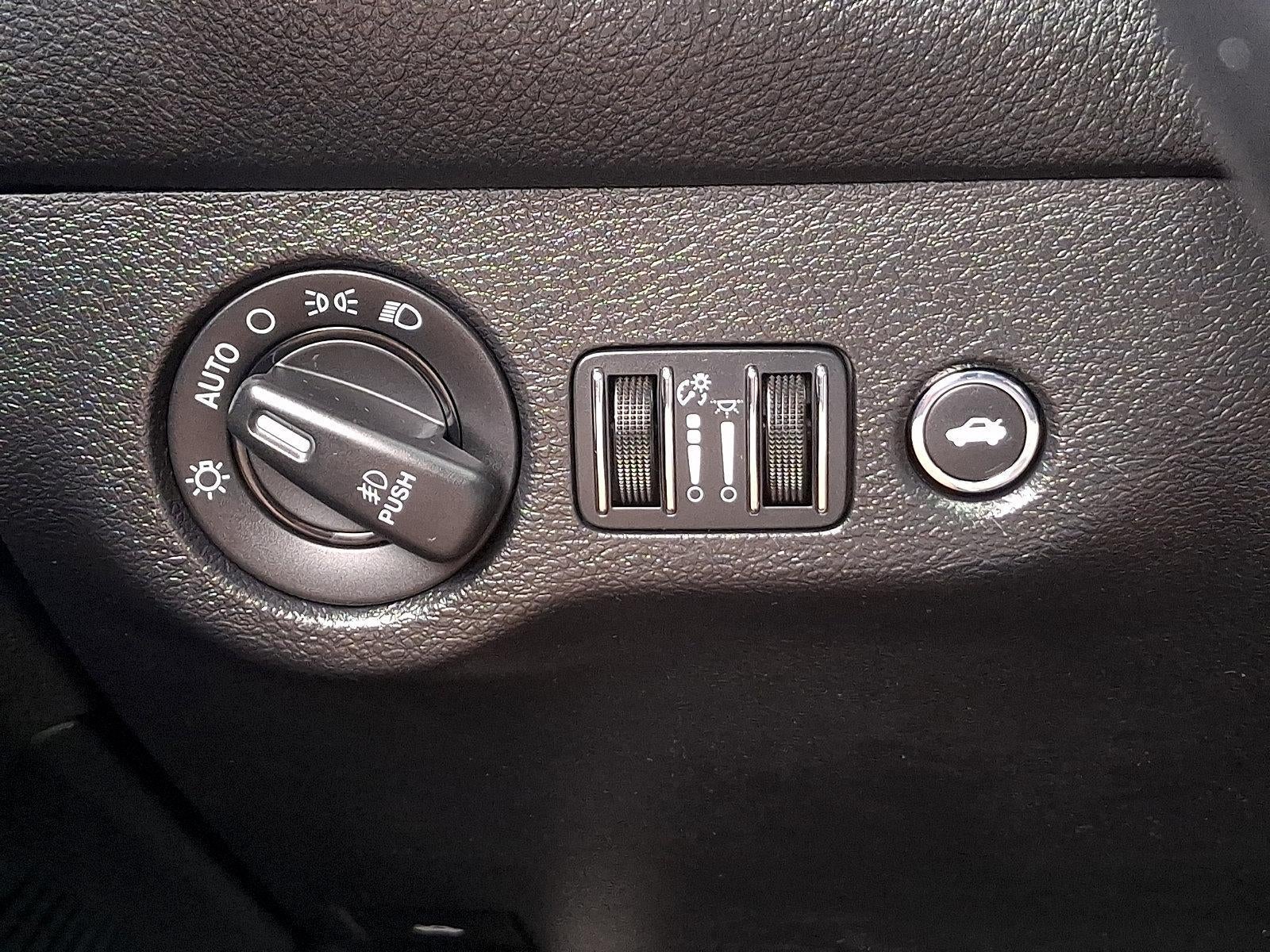 2016 Dodge Challenger 2dr Cpe R/T