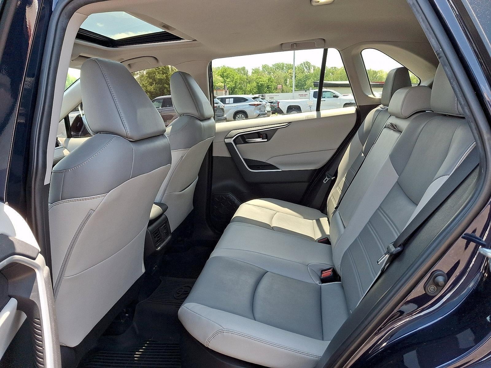 2023 Toyota RAV4 Hybrid XLE Premium AWD (Natl)