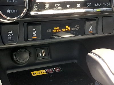 2023 Toyota RAV4 Hybrid XLE Premium AWD (Natl)