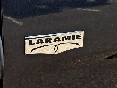 2014 RAM 2500 4WD Crew Cab 6.4 Ft Box Laramie