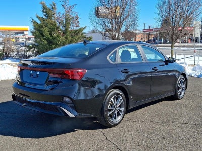 2024 Kia Forte LXS IVT