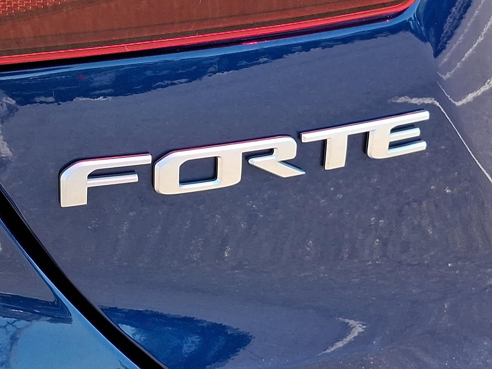 2024 Kia Forte LXS IVT