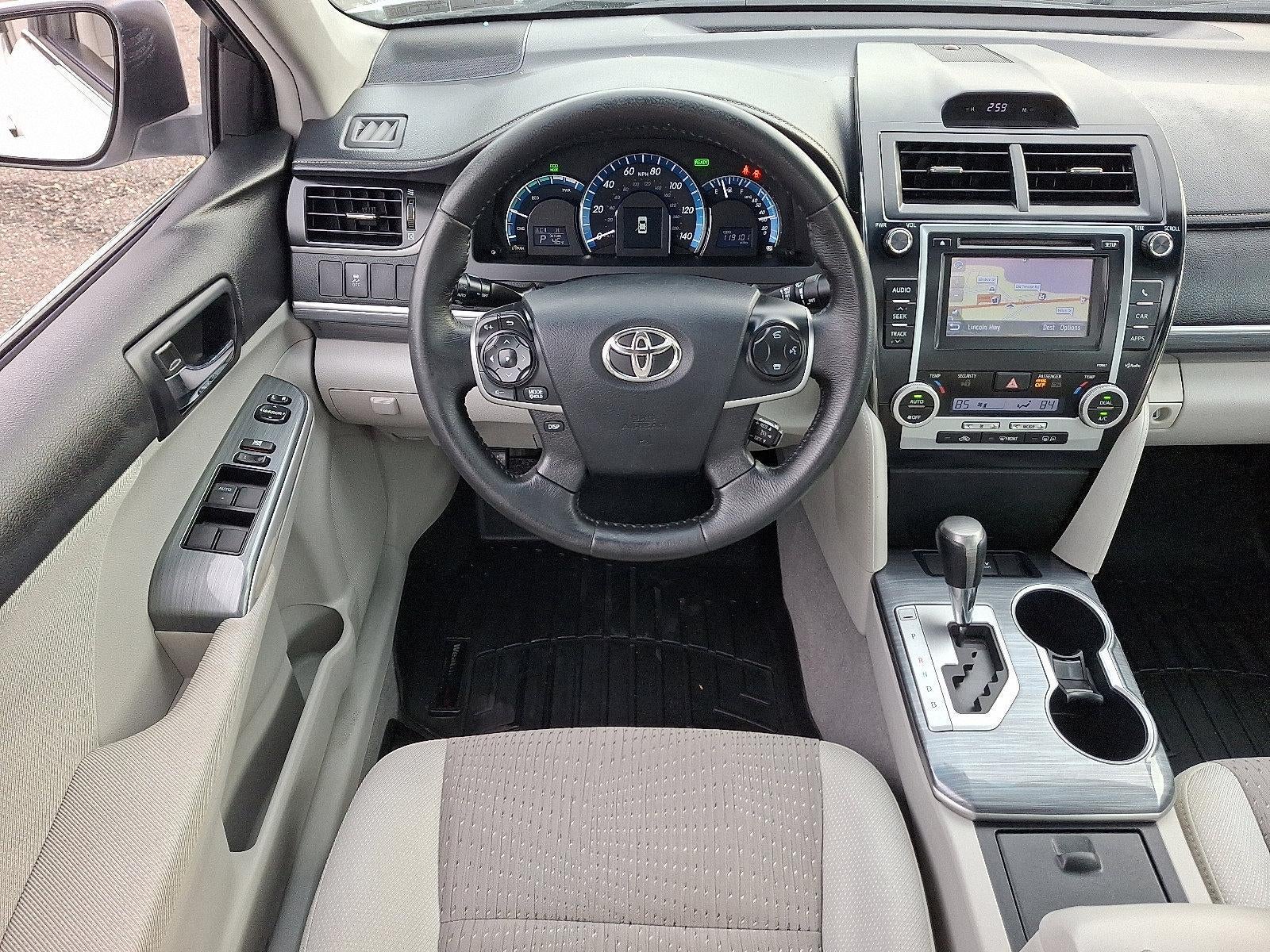 2012 Toyota Camry Hybrid 4dr Sdn XLE (Natl)