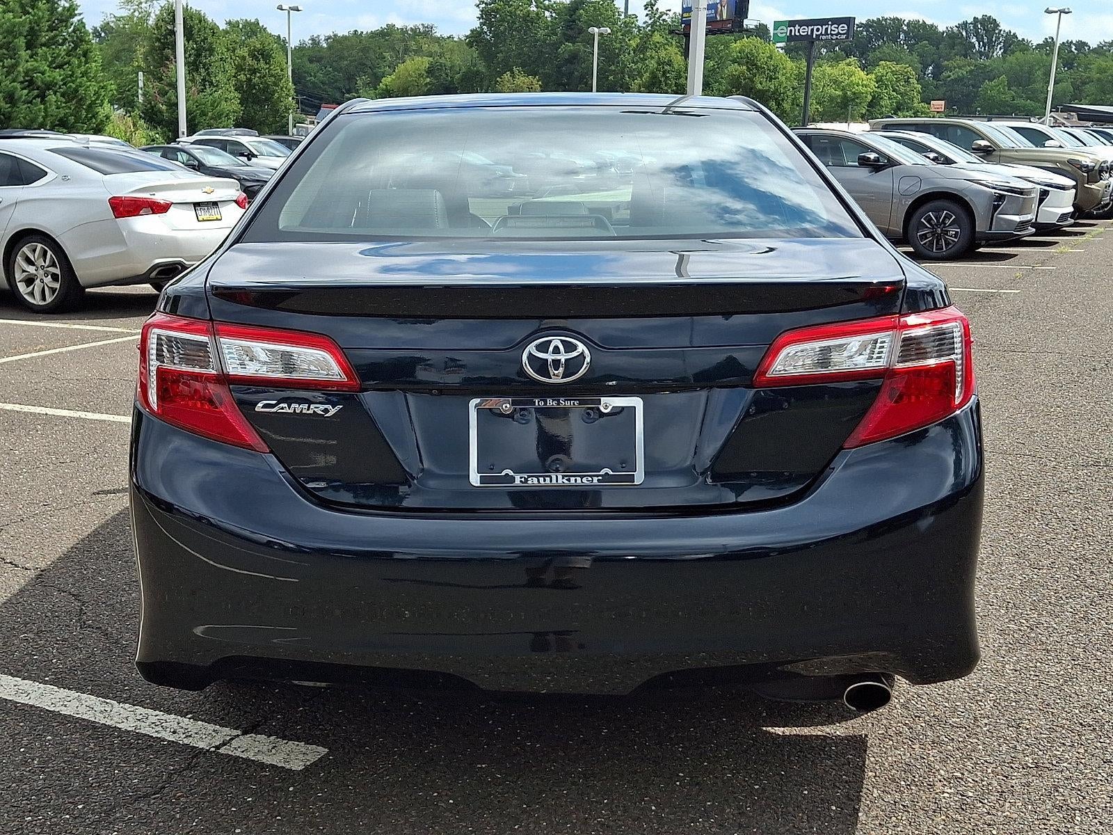 2014 Toyota Camry 2014.5 4dr Sdn I4 Auto SE (Natl)