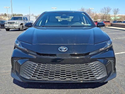 2025 Toyota Camry SE (SE)