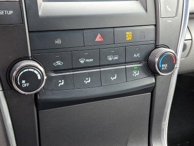 2015 Toyota Camry 4dr Sdn I4 Auto LE (Natl)