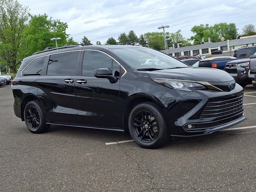 2023 Toyota Sienna Woodland Edition AWD 7-Passenger (Natl)
