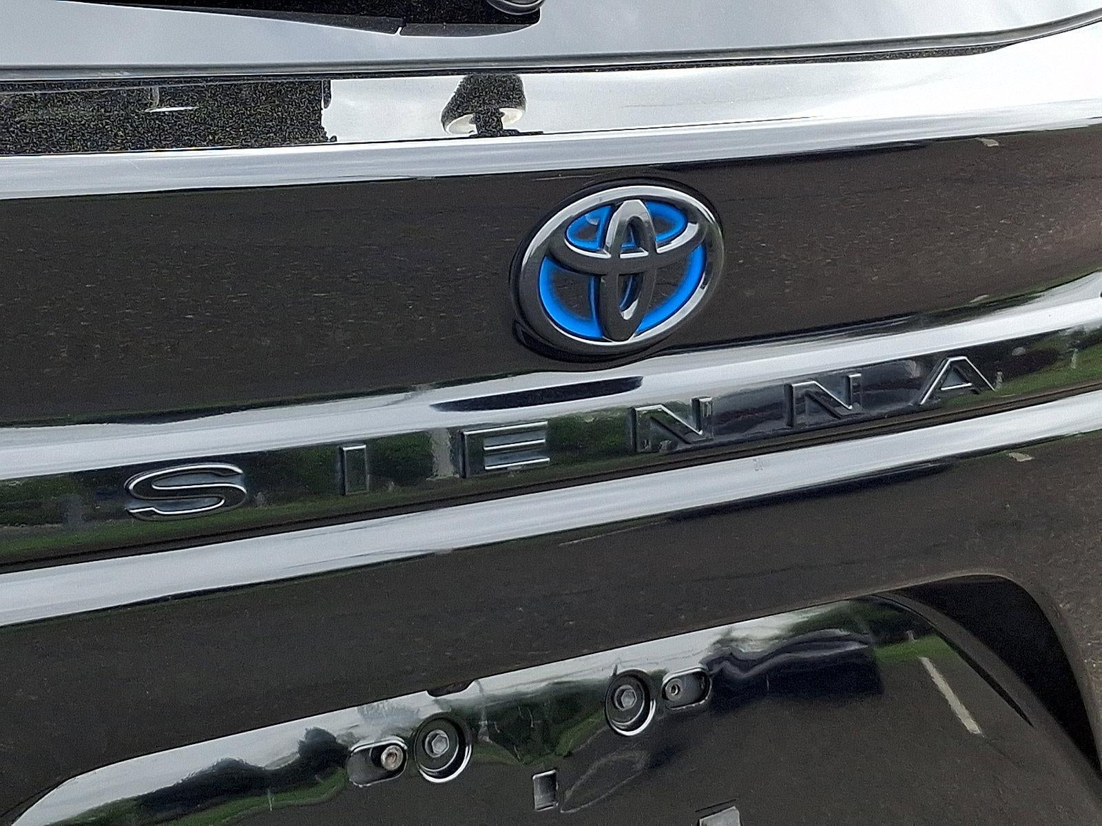 2023 Toyota Sienna Woodland Edition AWD 7-Passenger (Natl)