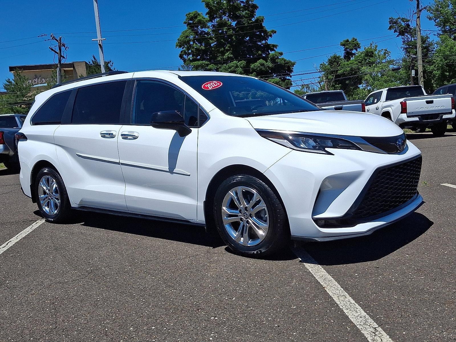 2023 Toyota Sienna XSE AWD 7-Passenger (Natl)