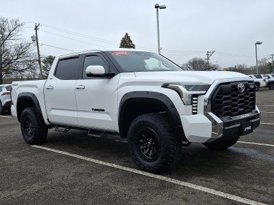 2022 Toyota Tundra 4WD 4WD SR5 CrewMax 5.5' Bed (Natl)