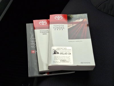 2022 Toyota Tundra 4WD 4WD SR5 CrewMax 5.5' Bed (Natl)