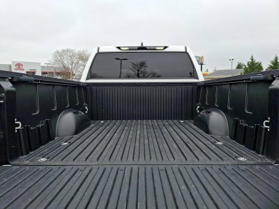 2022 Toyota Tundra 4WD 4WD SR5 CrewMax 5.5' Bed (Natl)