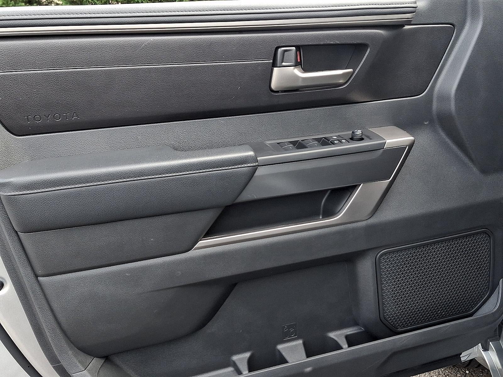 2024 Toyota Tundra 4WD 4WD SR5 CrewMax 5.5' Bed (Natl)