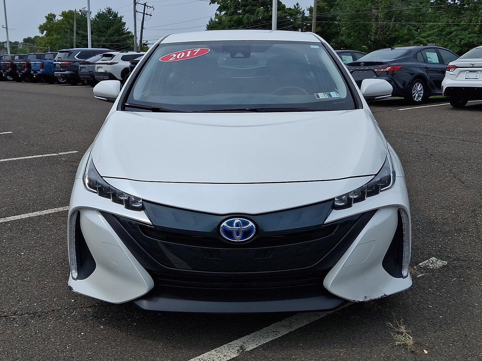 2017 Toyota Prius Prime Plus (Natl)