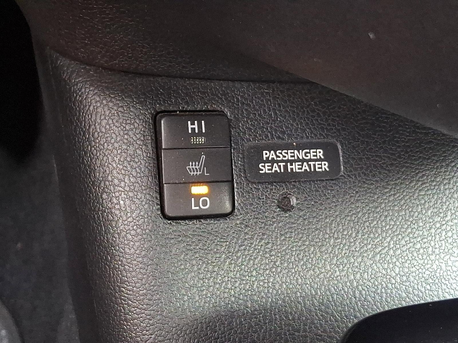 2017 Toyota Prius Prime Plus (Natl)